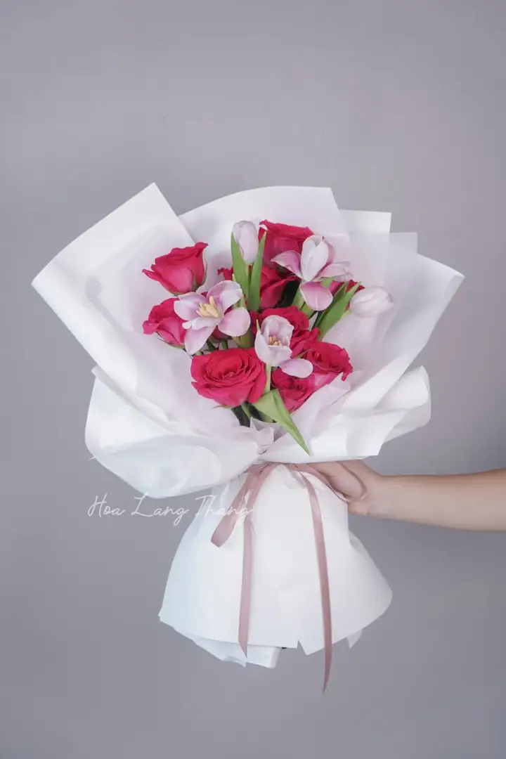 Hoa Trang Trí Sân Khấu Sự Kiện Lớn