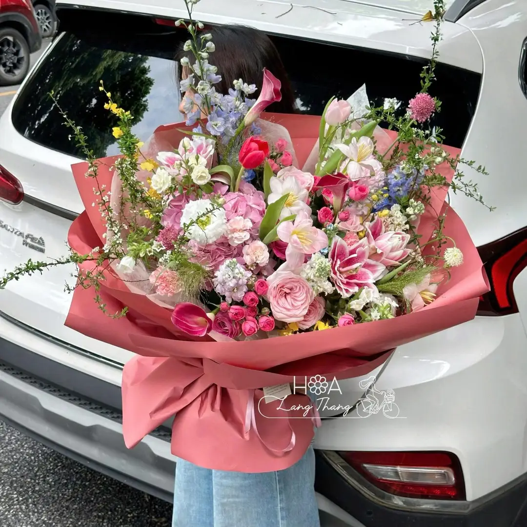Bó hồng mix Ecuador nhập khẩu lớn - Timeless Romance — góc khác