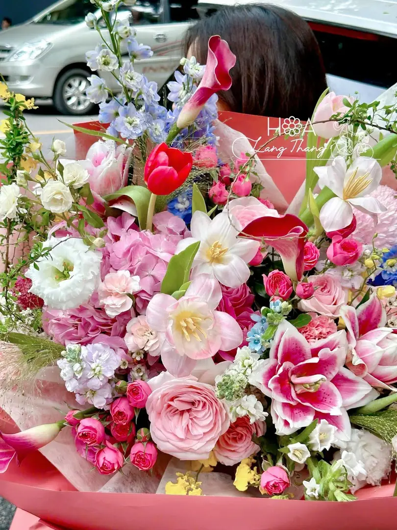 Bó hồng mix Ecuador nhập khẩu lớn - Timeless Romance - Thumbnail 3