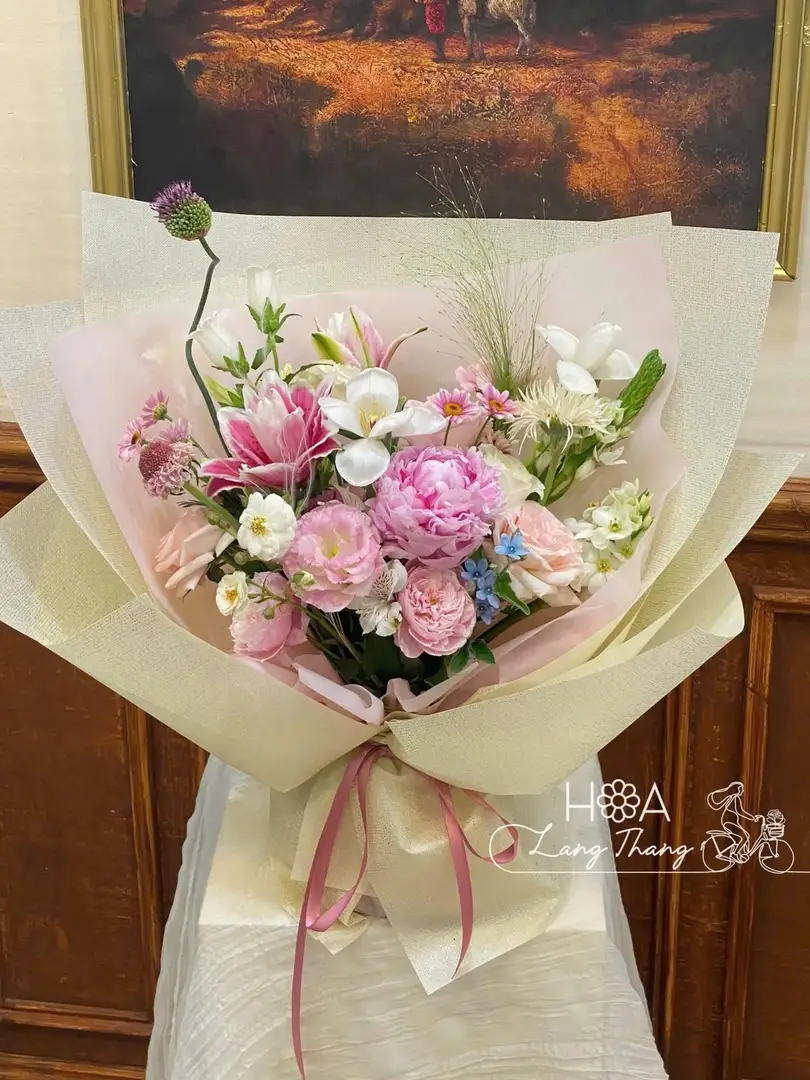 Bó hoa hồng mix cẩm tú cầu nhập khẩu - Eternal Whisper