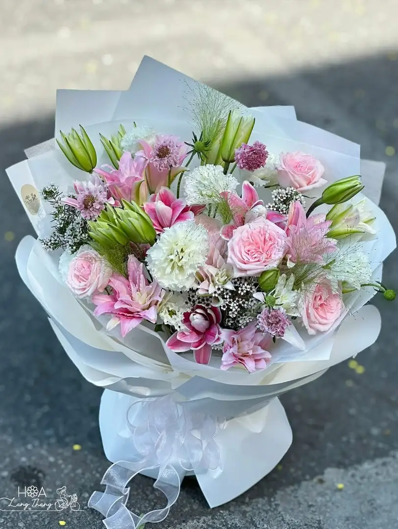 Importierter Lilien-Mix im Strauß – Elegant Lily Harmony 3