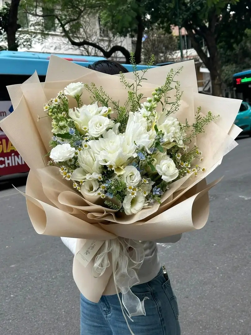 Hoa Ly Kép: Loại Hoa Lâu Tàn, Ý Nghĩa & Cách Chọn Tại Hà Nội