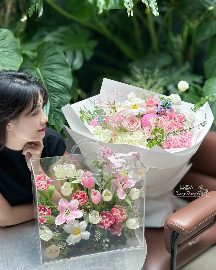Bó hoa hồng mix cẩm tú cầu gỗ gardening - Timeless Elegance - Thumbnail 2