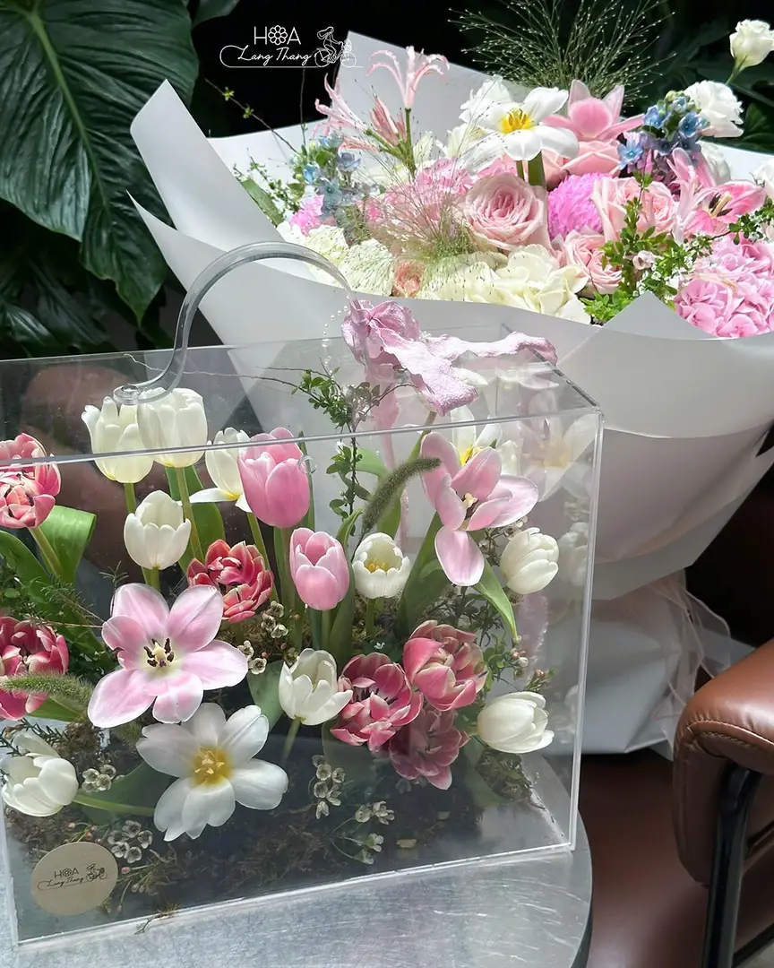 Bó hoa hồng mix cẩm tú cầu gỗ gardening - Timeless Elegance - Thumbnail 3