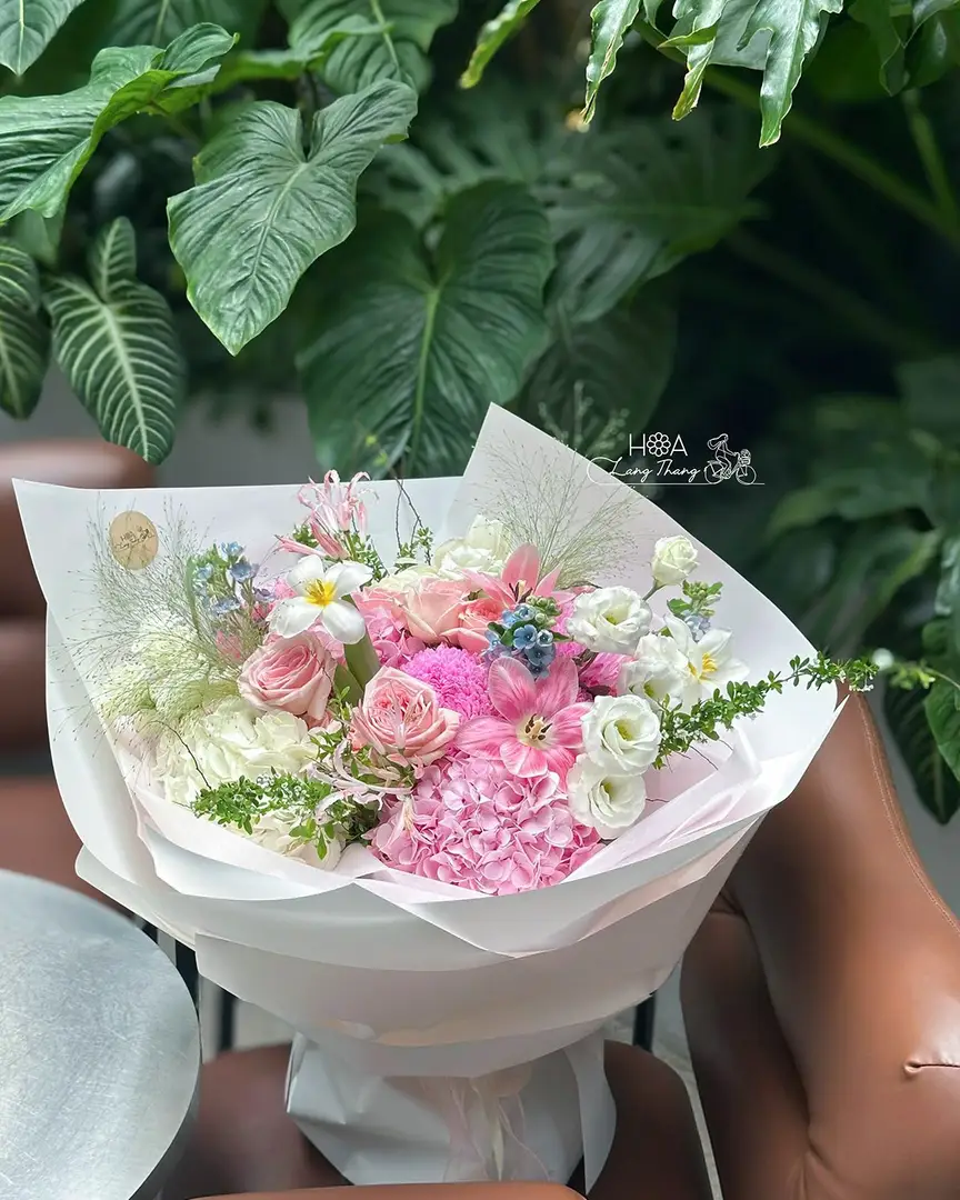 Bó hoa hồng mix cẩm tú cầu gỗ gardening - Timeless Elegance - Thumbnail 5