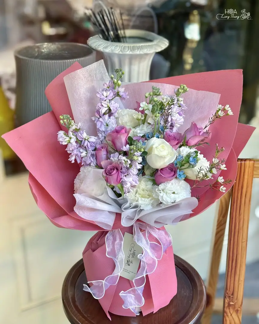 Quà Hội Nghị Doanh Nghiệp Cao Cấp Hà Nội — Hoa Tươi Nhập Khẩu Sang Trọ