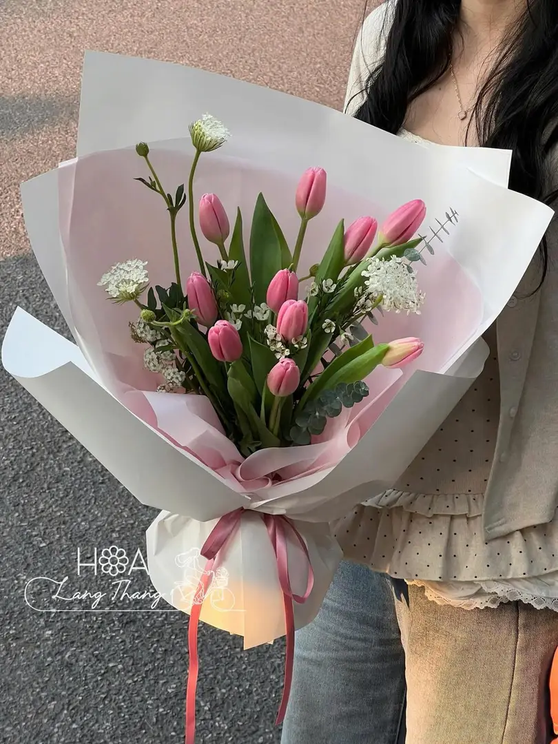 Bó hoa tulip trắng kem Hà Lan - Cream Elegance — góc khác