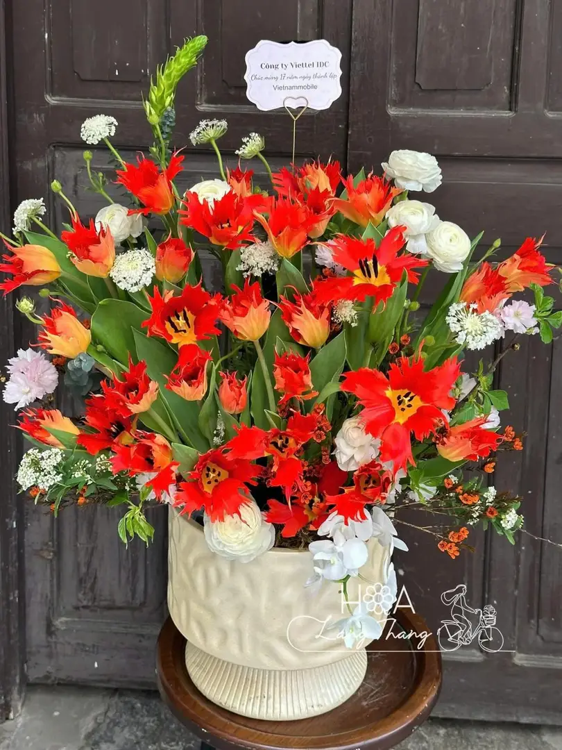 Bình hoa tulip cam Hà Lan - Amber Elegance