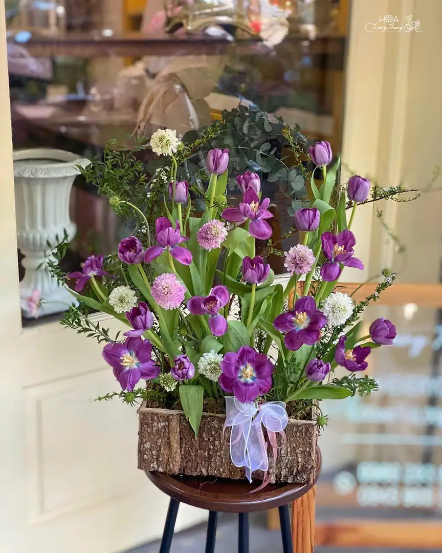 Lẵng hoa tulip tím gỗ gardening - Purple Serenity - Thumbnail 2