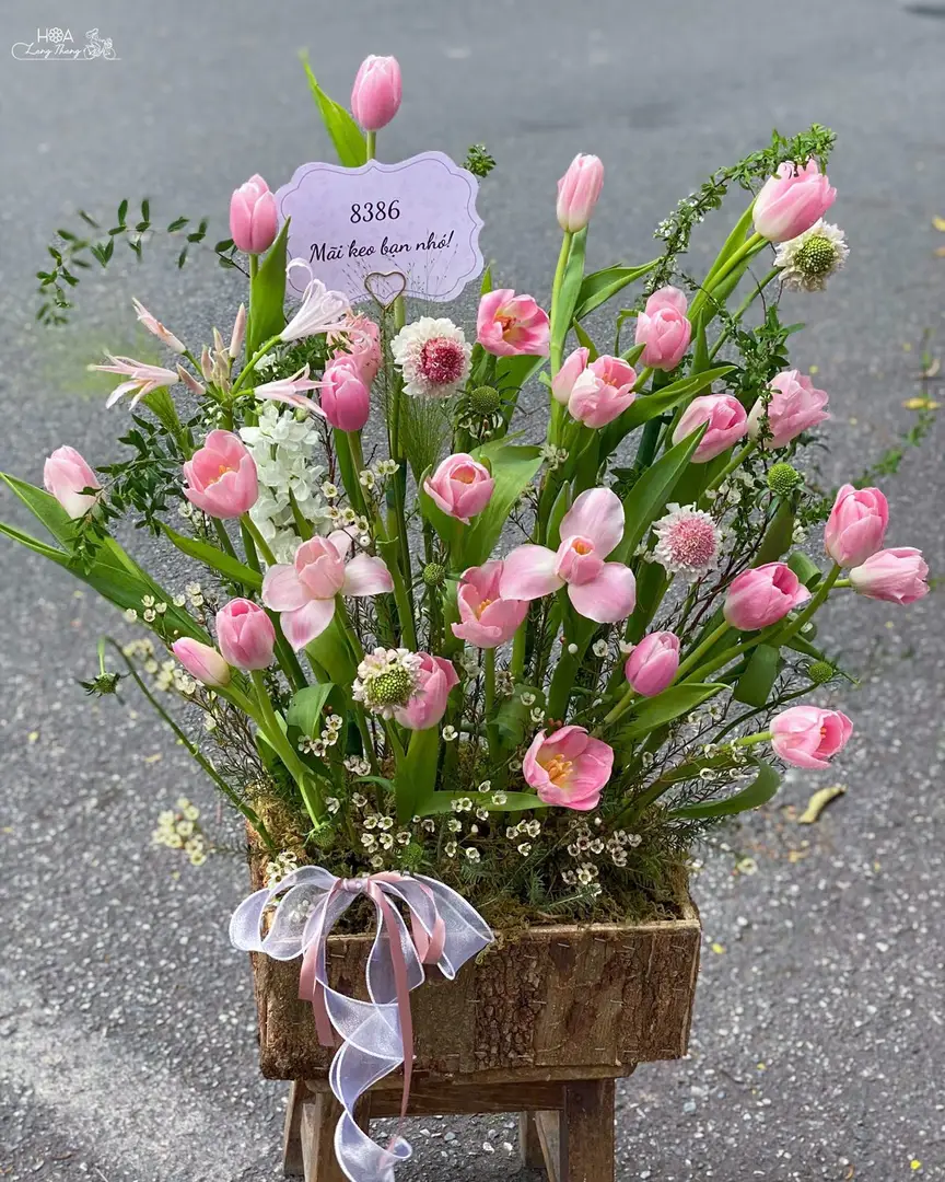 Lẵng hoa tulip Hà Lan gỗ - Wooden Elegance - Thumbnail 4