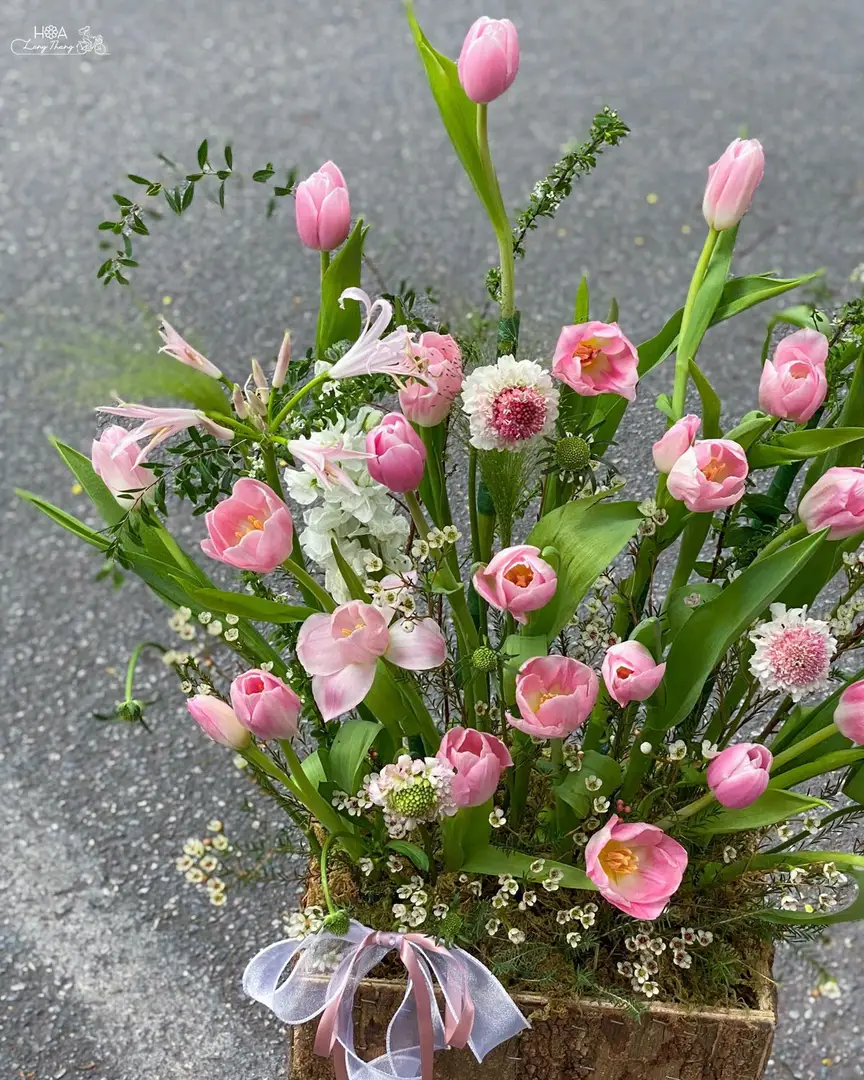 Lẵng hoa tulip Hà Lan gỗ - Wooden Elegance - Thumbnail 5