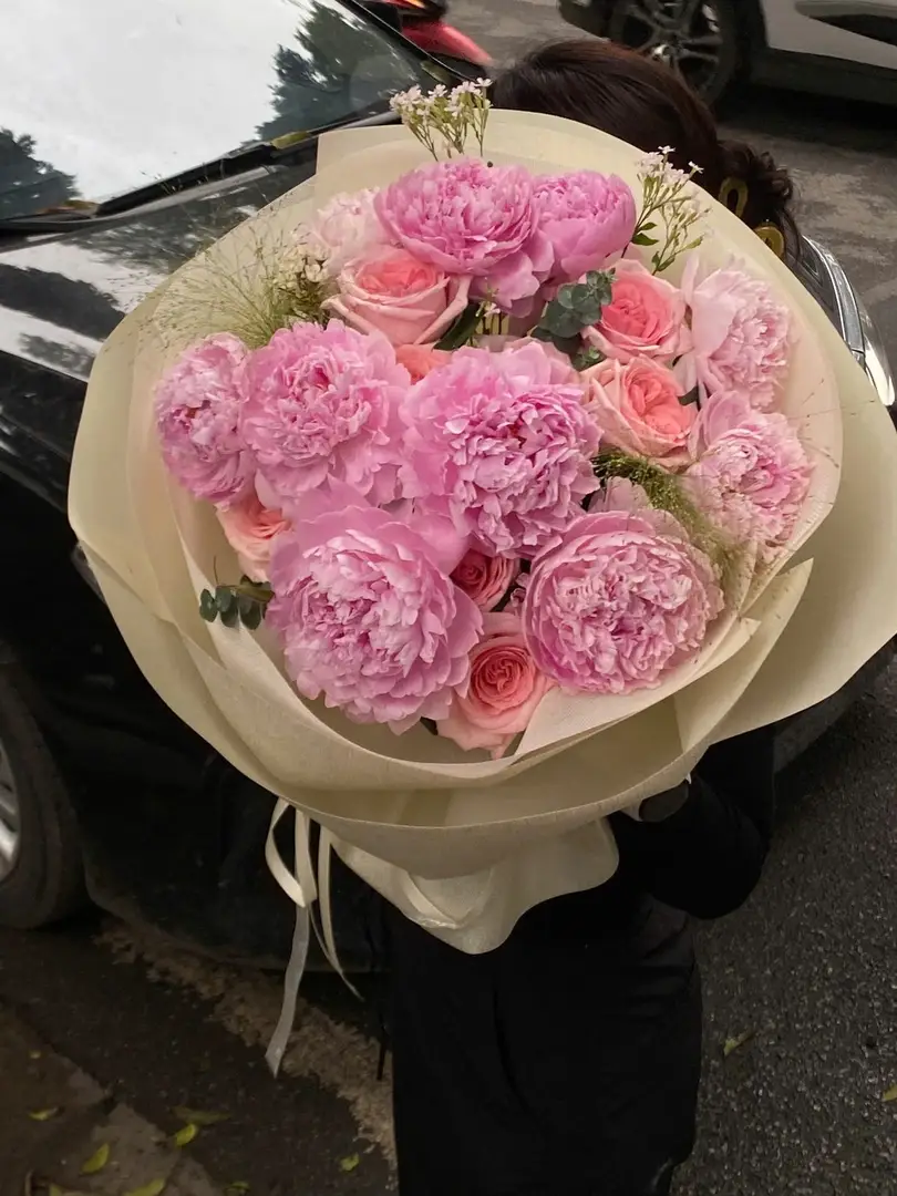 Bó hoa mẫu đơn Ohara mix hoa lá sang - Peony Elegance