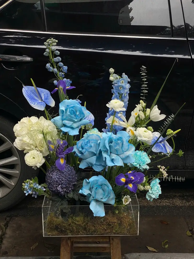Hộp hoa hồng Ecuador mix mica - Crimson Elegance