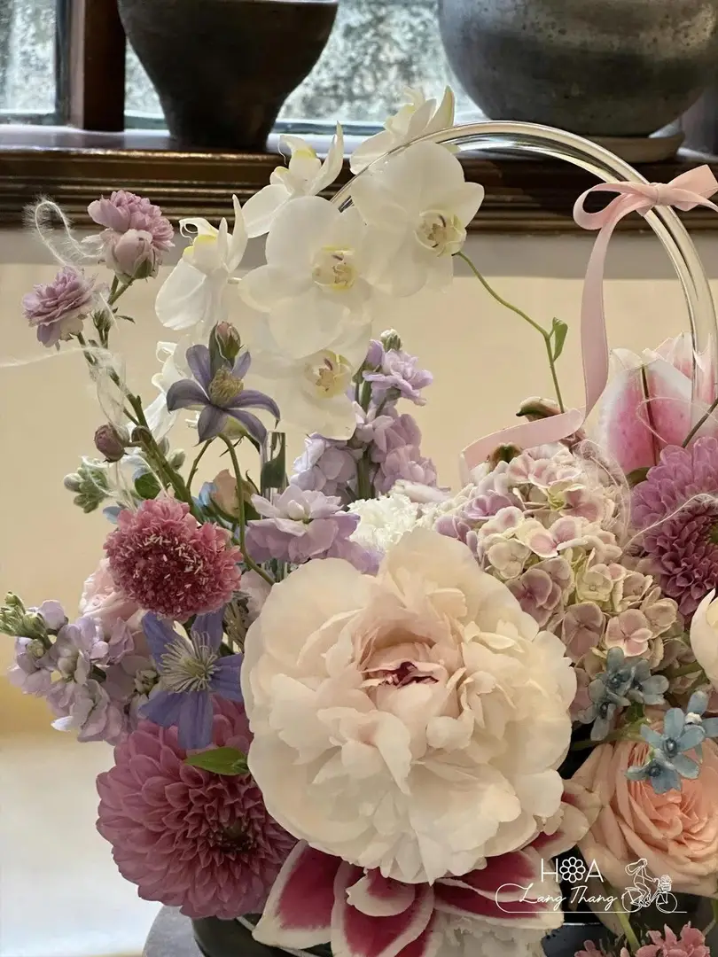 Hộp hoa mẫu đơn mix hoa lá mica - Peony Elegance