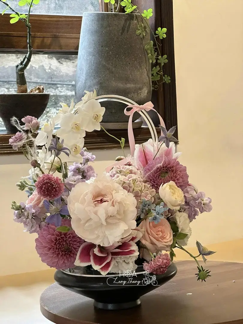 Hộp hoa mẫu đơn mix hoa lá mica - Peony Elegance - Hoa Lang Thang