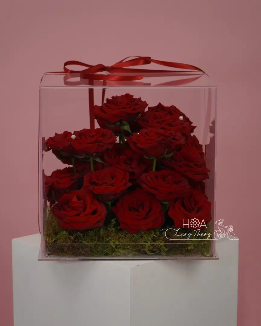 Hộp hoa hồng Red Naomi mica - Crimson Elegance - Thumbnail 3