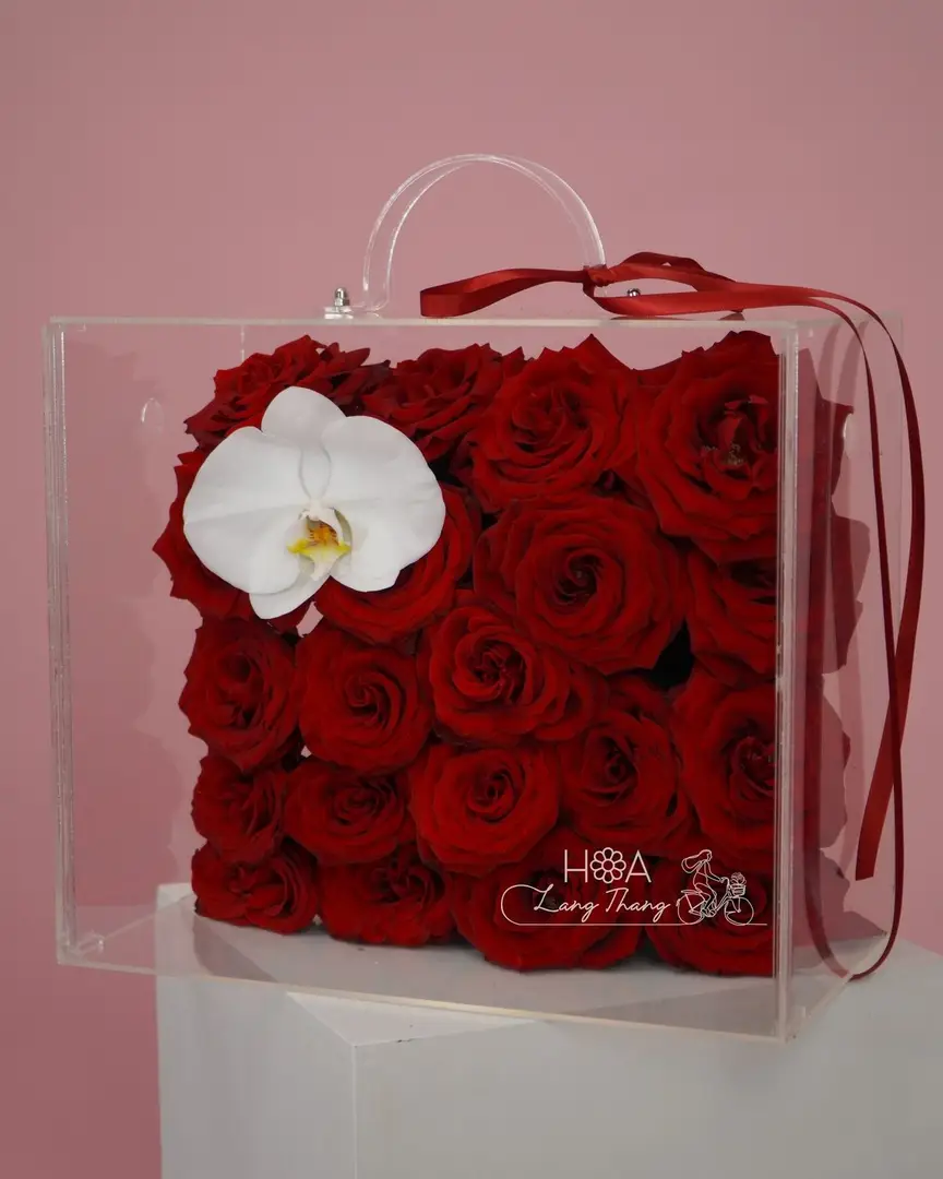 Hộp hoa hồng Red Naomi mica - Crimson Elegance - Thumbnail 4