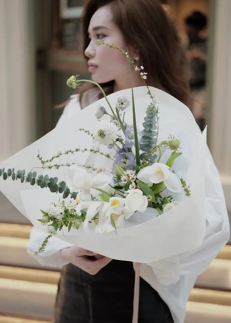Lẵng hoa tulip mix Hà Lan gỗ gardening - Diem Vy Elegance - Thumbnail 4