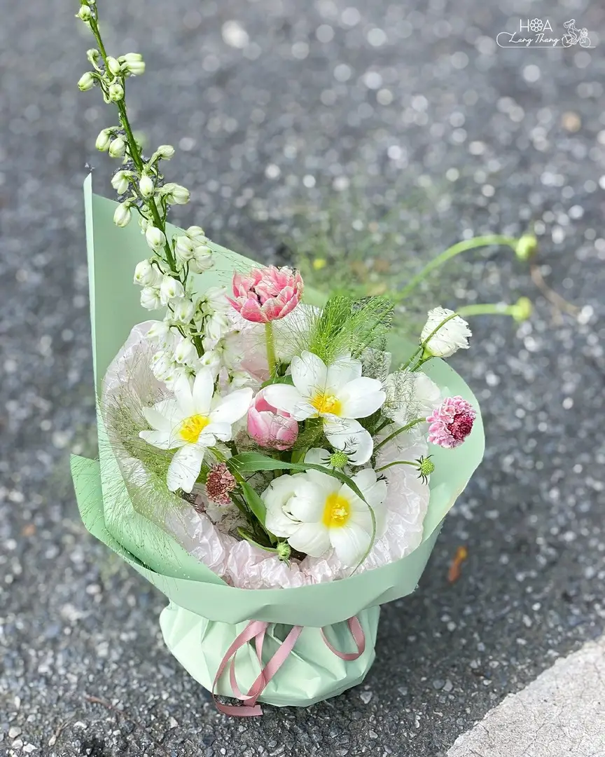 Bó hoa tulip mix Hà Lan gỗ - Wooden Garden
