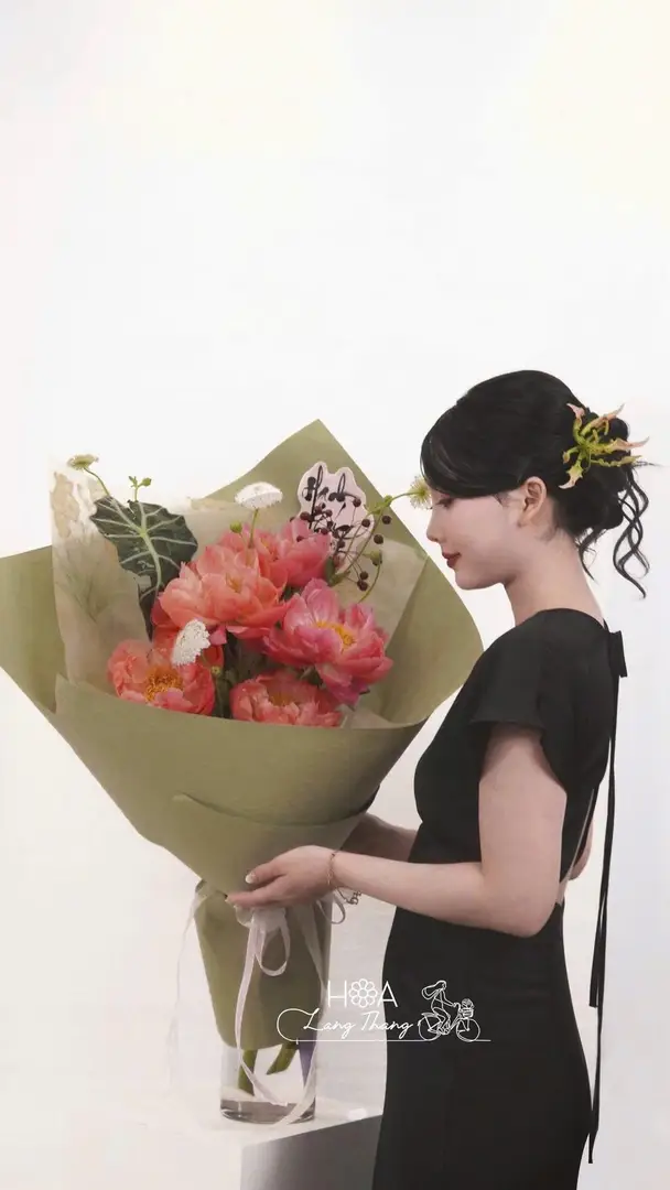 Bó hoa mẫu đơn hồng gỗ gardening - Blush Peony Elegance - Hoa Lang Thang