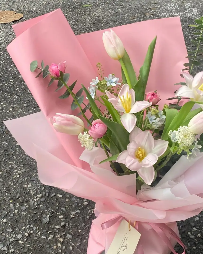 Bó hoa tulip mix hai màu gỗ gardening - Soft Elegance - Thumbnail 3