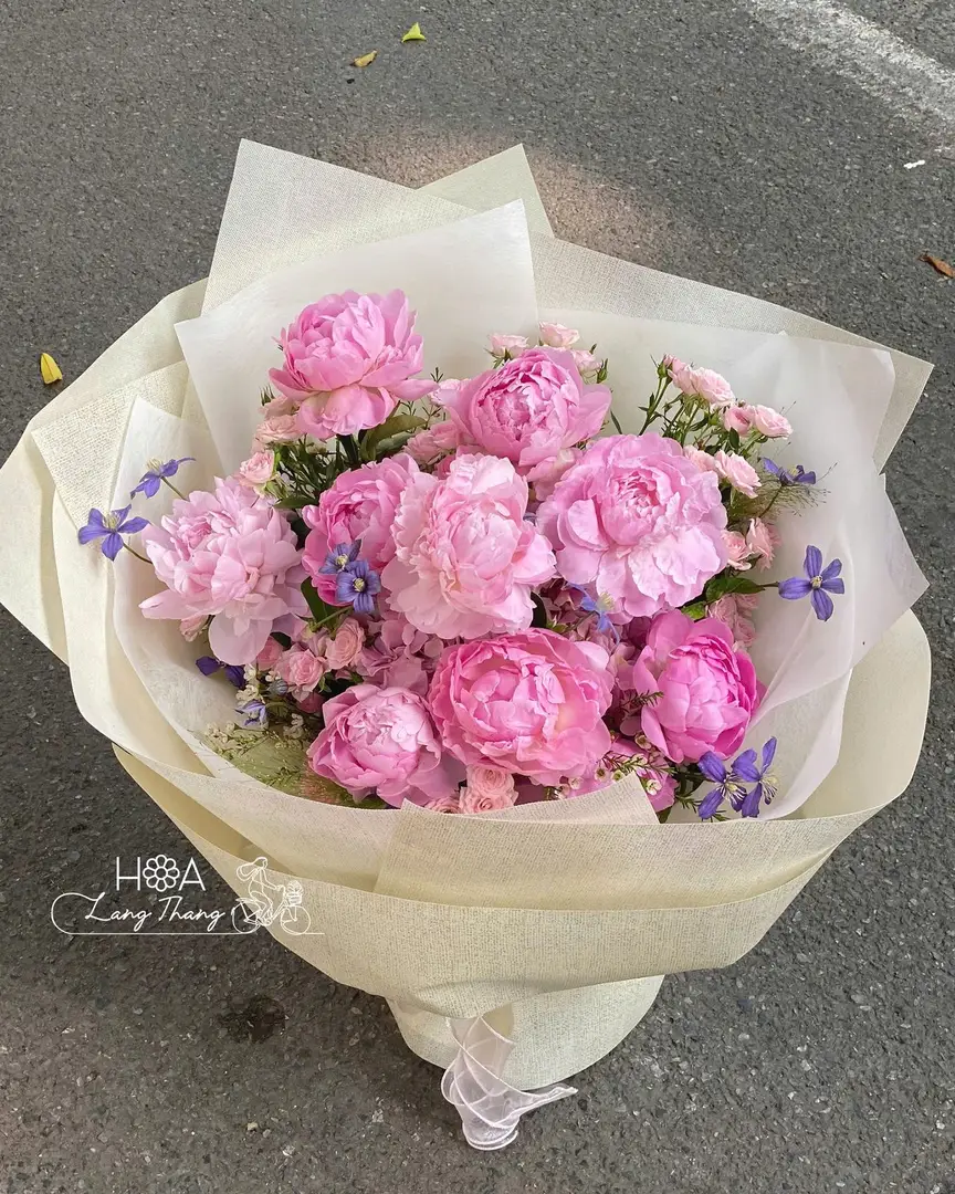 Bó hoa mẫu đơn mix lan hồ điệp - Peony Orchid Elegance