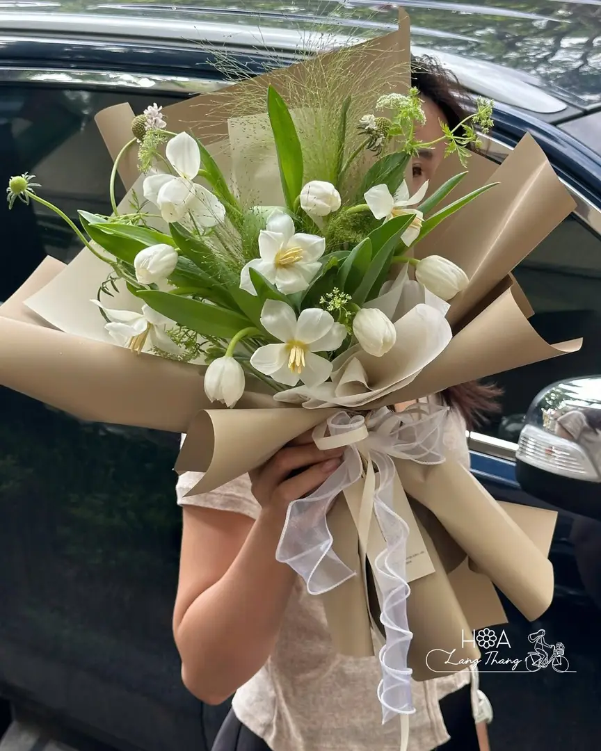 Bó hoa tulip trắng Hà Lan - White Elegance