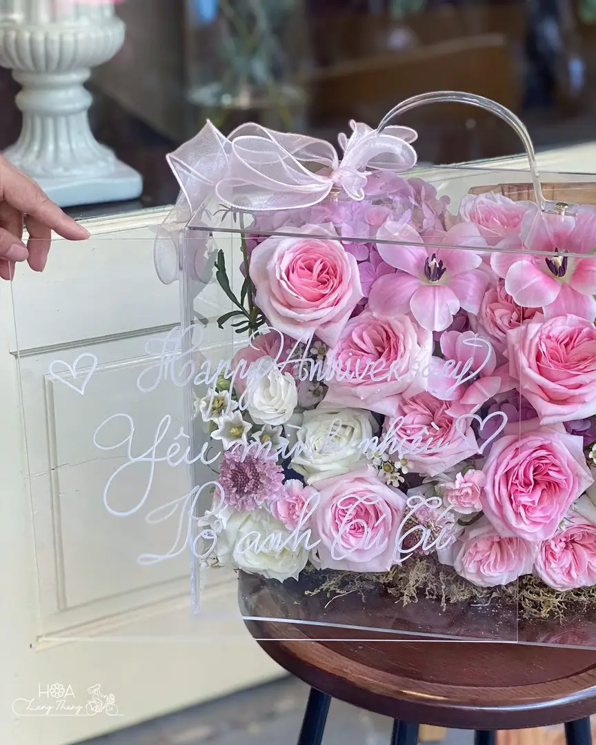 Hộp hoa tulip Ohara mix mica - Soft Romance — góc khác