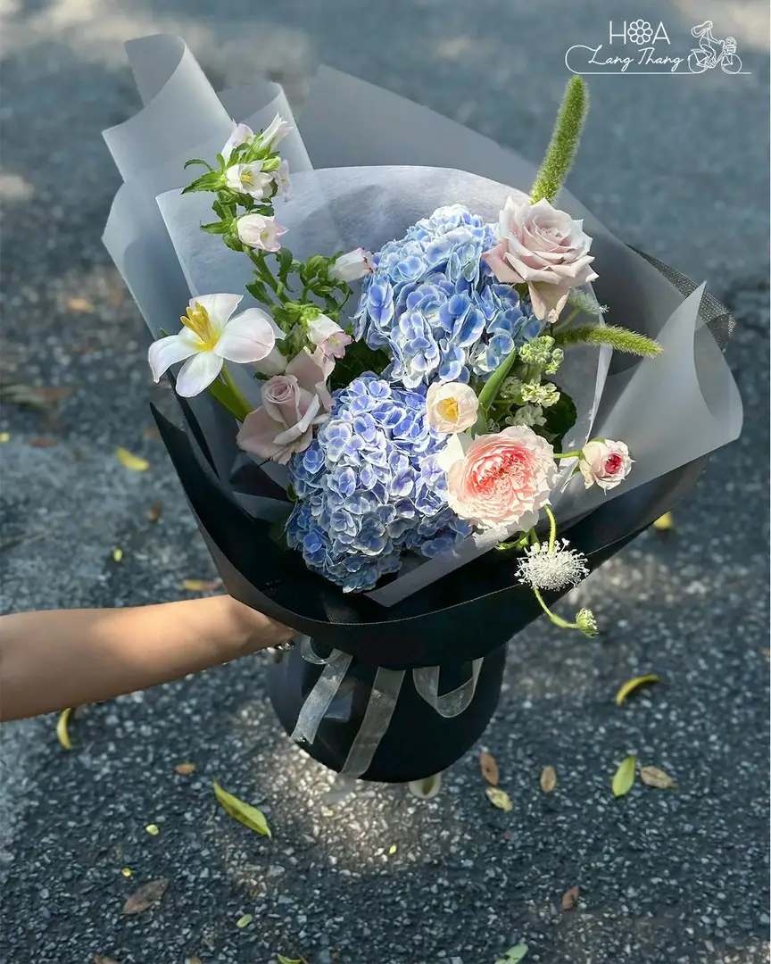 Bó hoa cẩm tú cầu mix lan - Lavender Whisper
