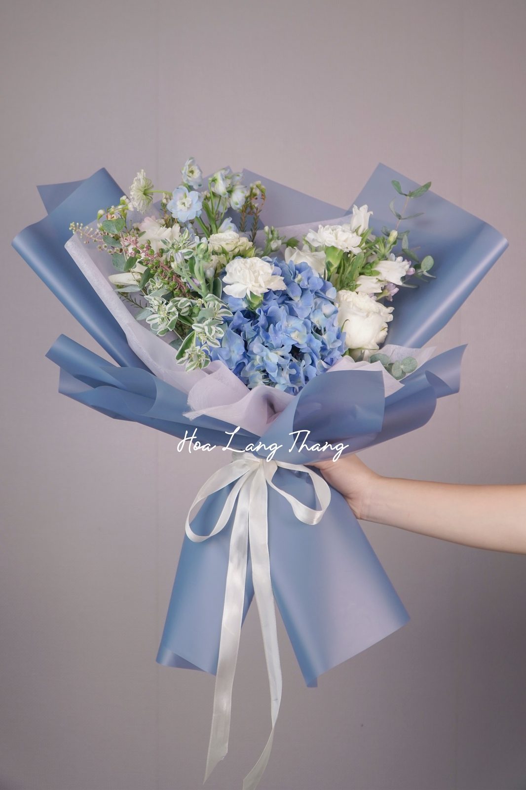 Bó hoa cẩm tú cầu mix hoa phụ size S - Hydrangea Whisper