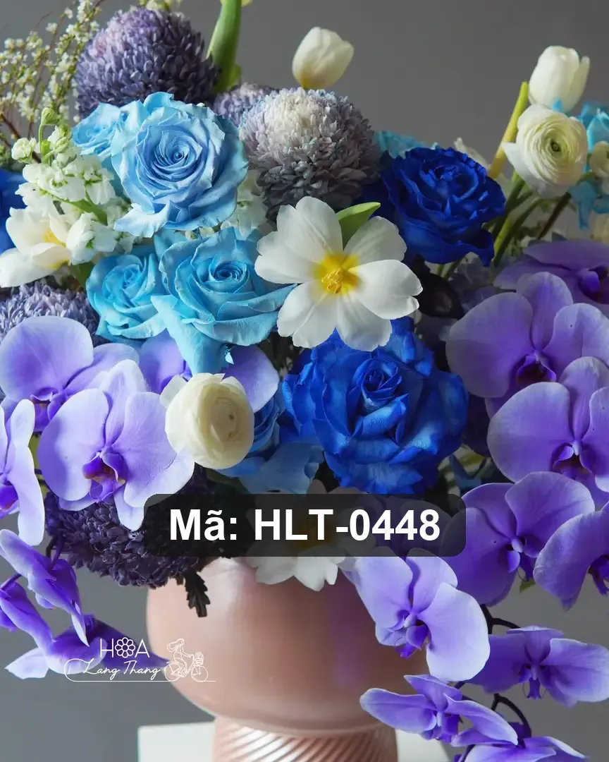 แจกันกุหลาบเอกวาดอร์ผสมกล้วยไม้ฟาแลนนอปซิสและทิวลิปฮอลแลนด์ – Opulent Harmony 2