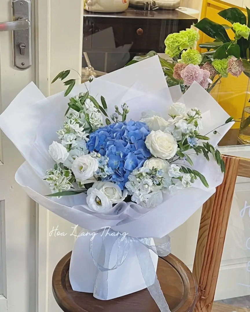 Bó hoa cẩm tú cầu mix hoa lá nhập khẩu - Hydrangea Elegance - Thumbnail 3