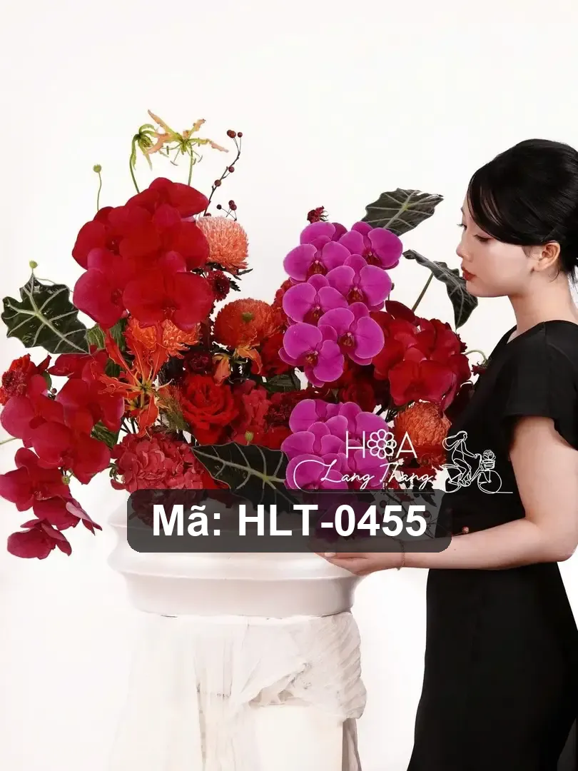 Bình hoa lan hồ điệp mix trang trí - Orchid Elegance