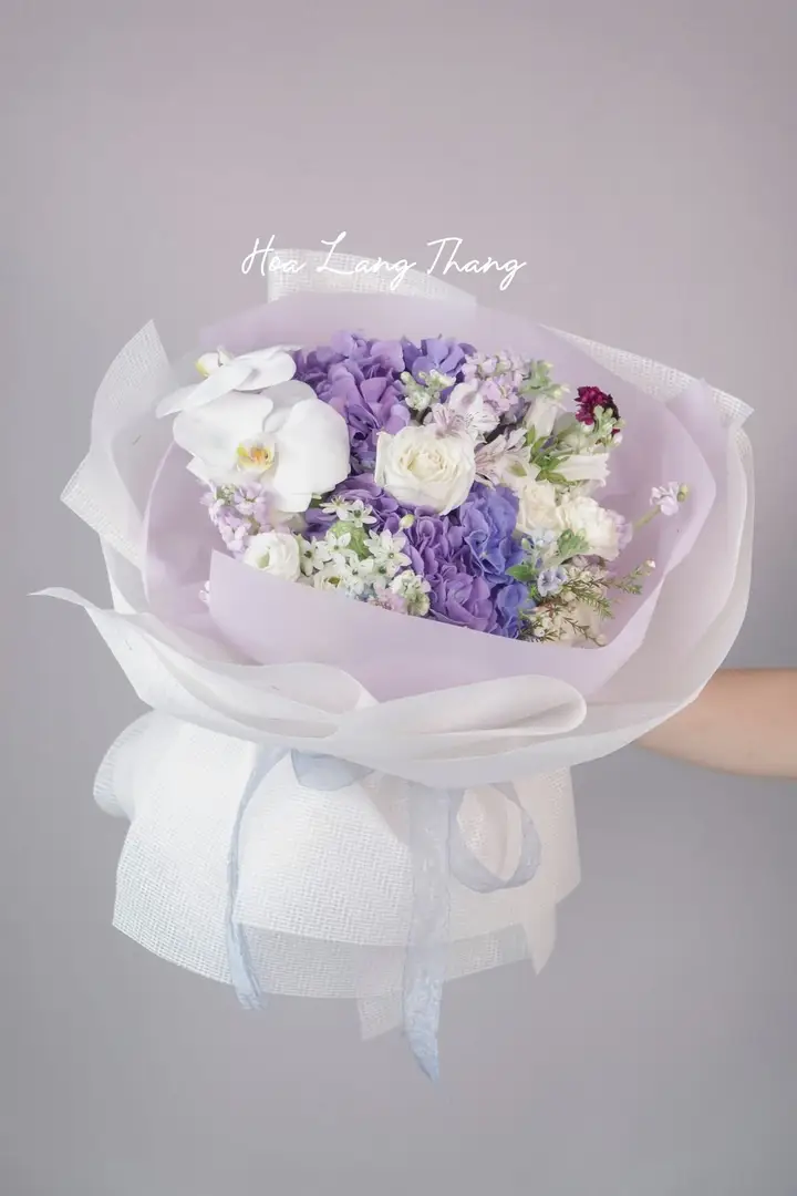Bó hoa cẩm tú cầu tím mix hoa phụ nhập khẩu - Lavender Reverie