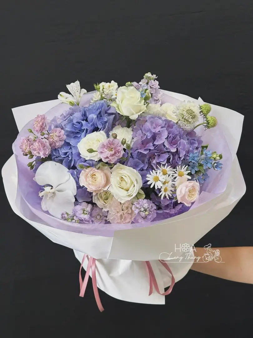 Bó hoa cẩm tú cầu tím mix hoa phụ nhập khẩu - Lavender Reverie - Hoa Lang Thang