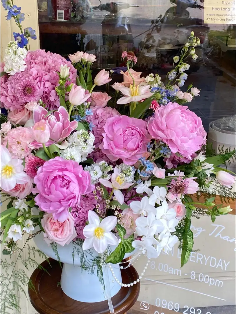 ดอกโบตั๋นผสมวัสดุตกแต่งในแจกัน – Peony Elegance 4