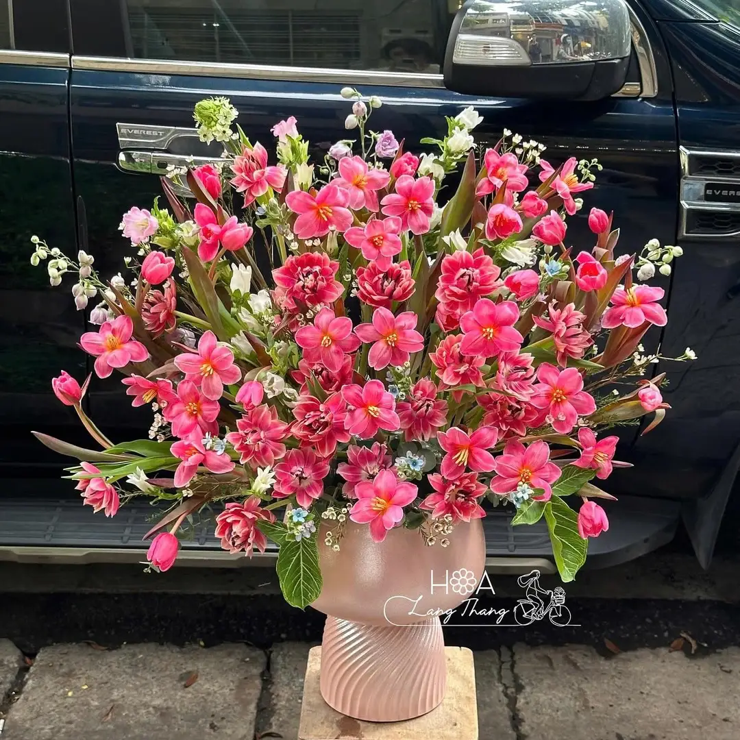Bình hoa tulip hồng nhuộm mix hoa nhiều cánh - Rosy Elegance