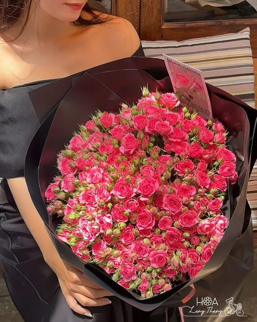 Bó hoa hồng chùm size M - Rose Cascade Elegance
