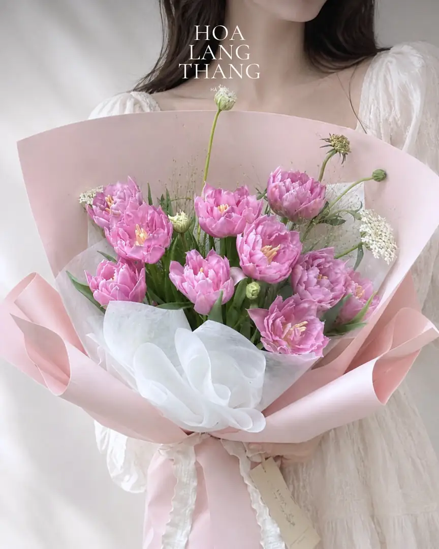 Bó tulip kép hồng giấy hồng - Ảnh 1
