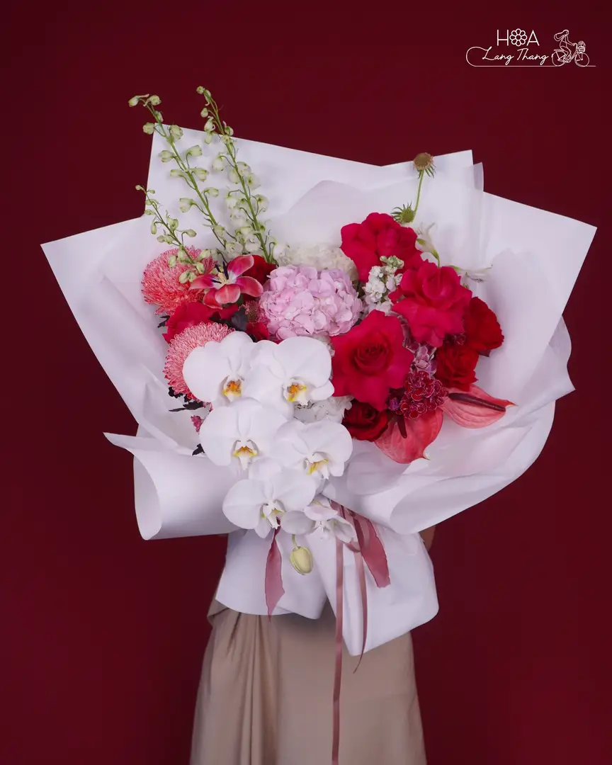 Bó hoa gồm <a href=