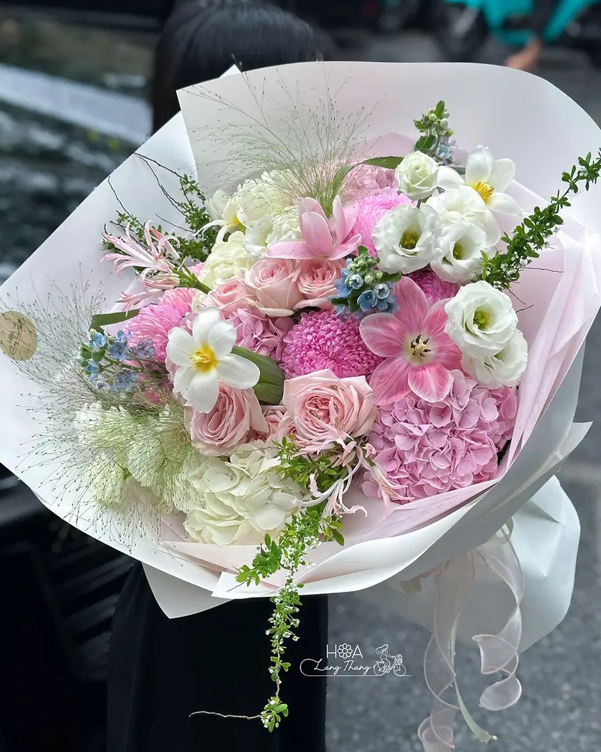Bouquet hoa đáng yêu với hồng, <a href=