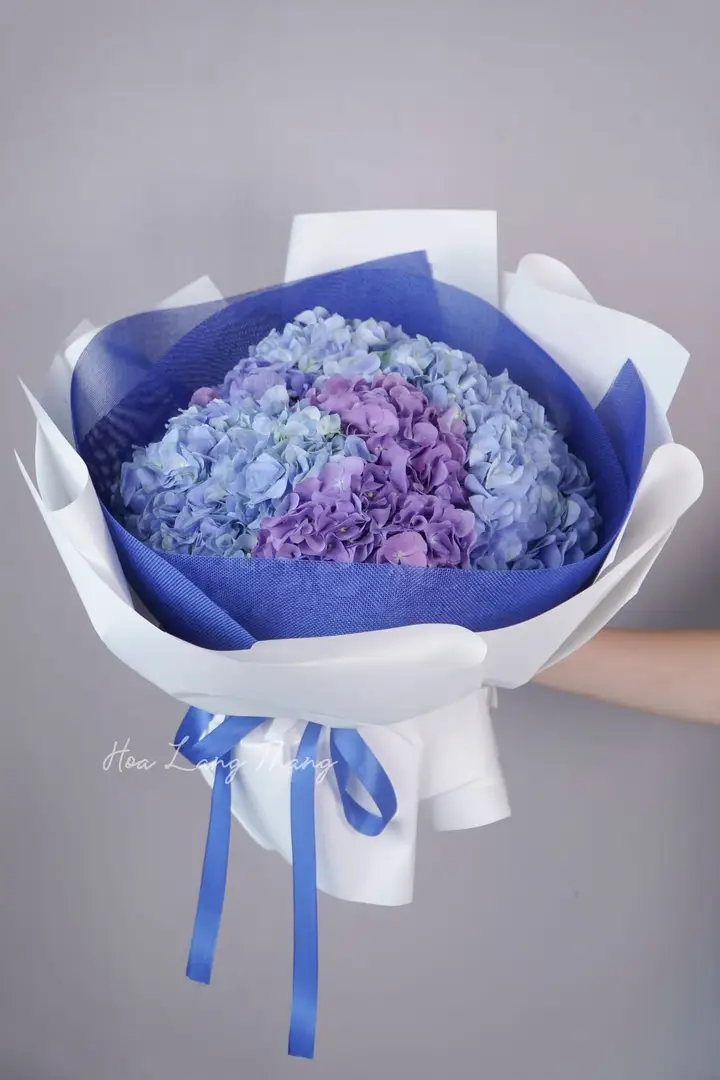Bó Hoa Khai Trương Sang Trọng — Quà Tặng Ý Nghĩa Cho Sự Khởi Đầu
