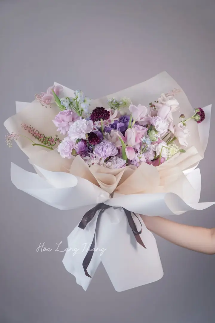 Lumière Violette - hoa cuoi cam tay dep nhat 2026 | Hoa Lang Thang