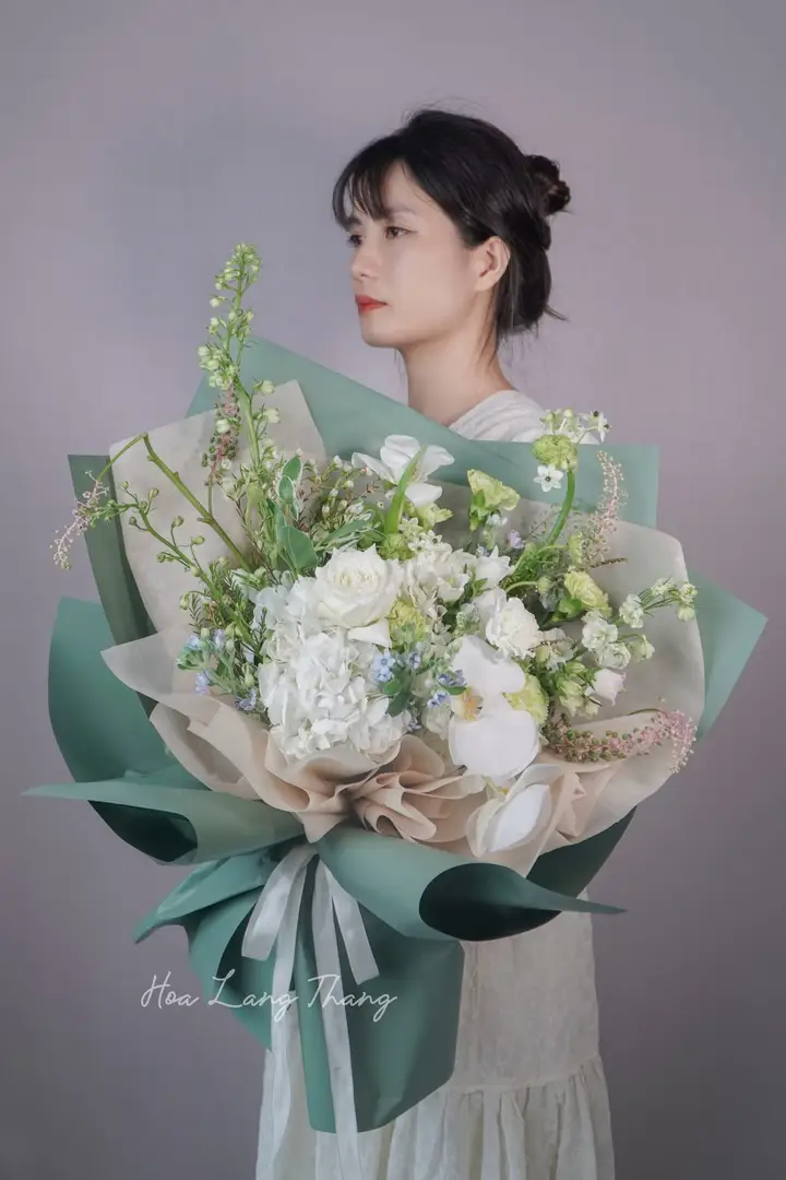 Hoa Tặng Lễ Vu Lan Bao Nhiêu Tiền? Hướng Dẫn Chọn Hoa Tại Hà Nội